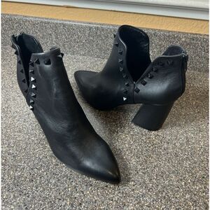 Steve Madden D'Orsay Ankle Booties Womens 9.5M Black Leather Pointed Toe Studded